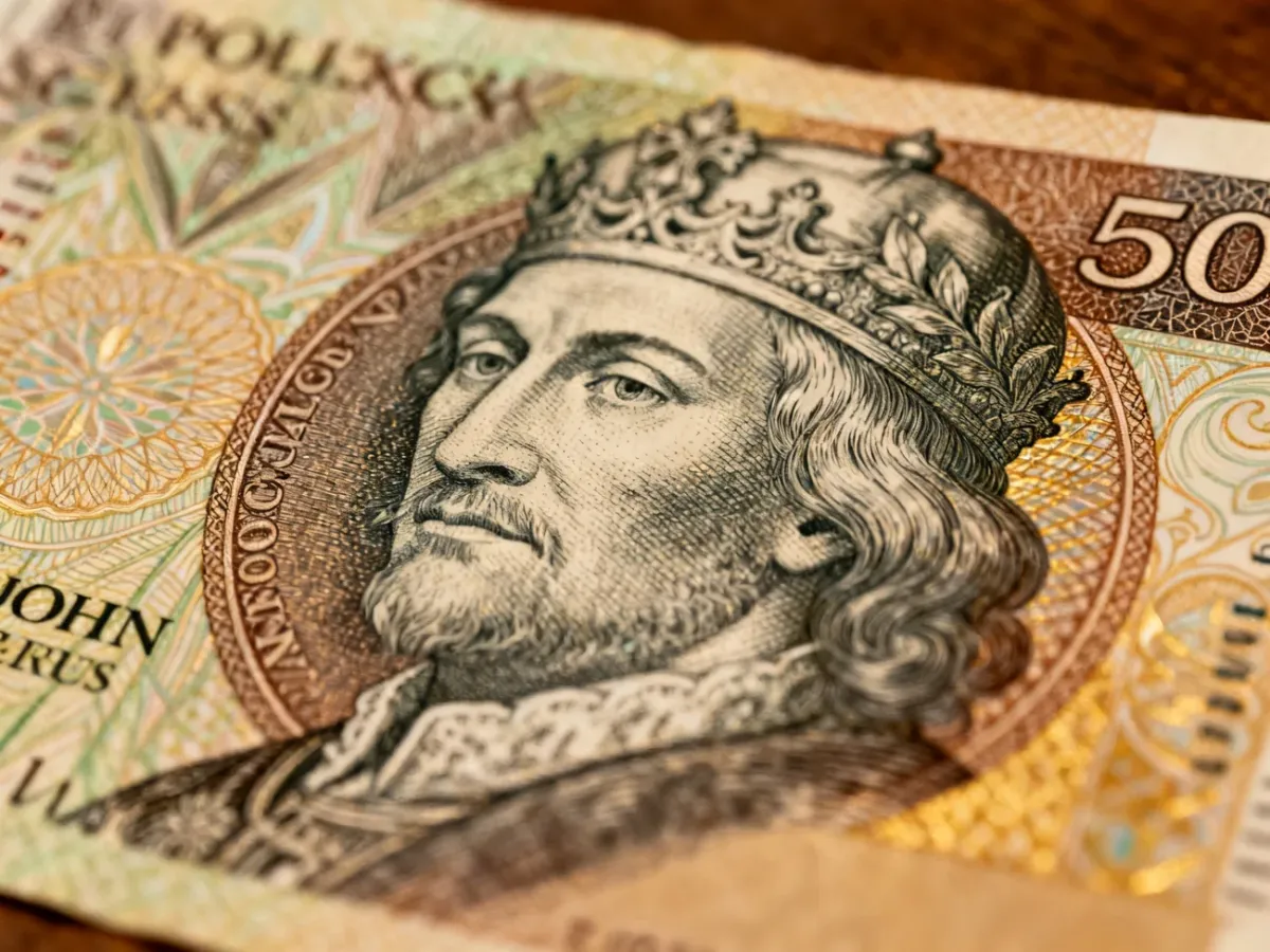 Zbliżenie polskiego banknotu 500 zł z wizerunkiem Jana III Sobieskiego